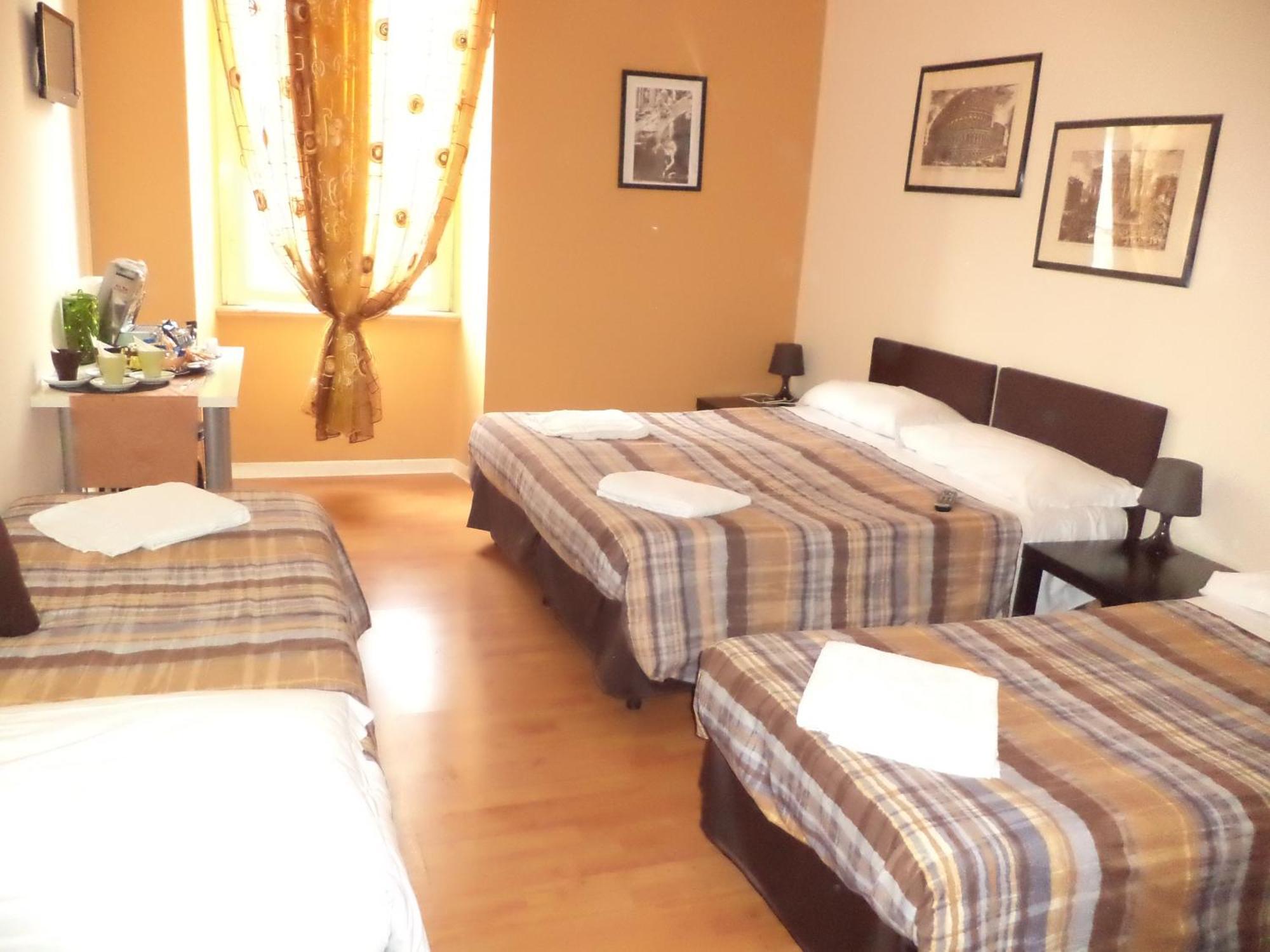 Enjoy Roma Bed & Breakfast Bagian luar foto