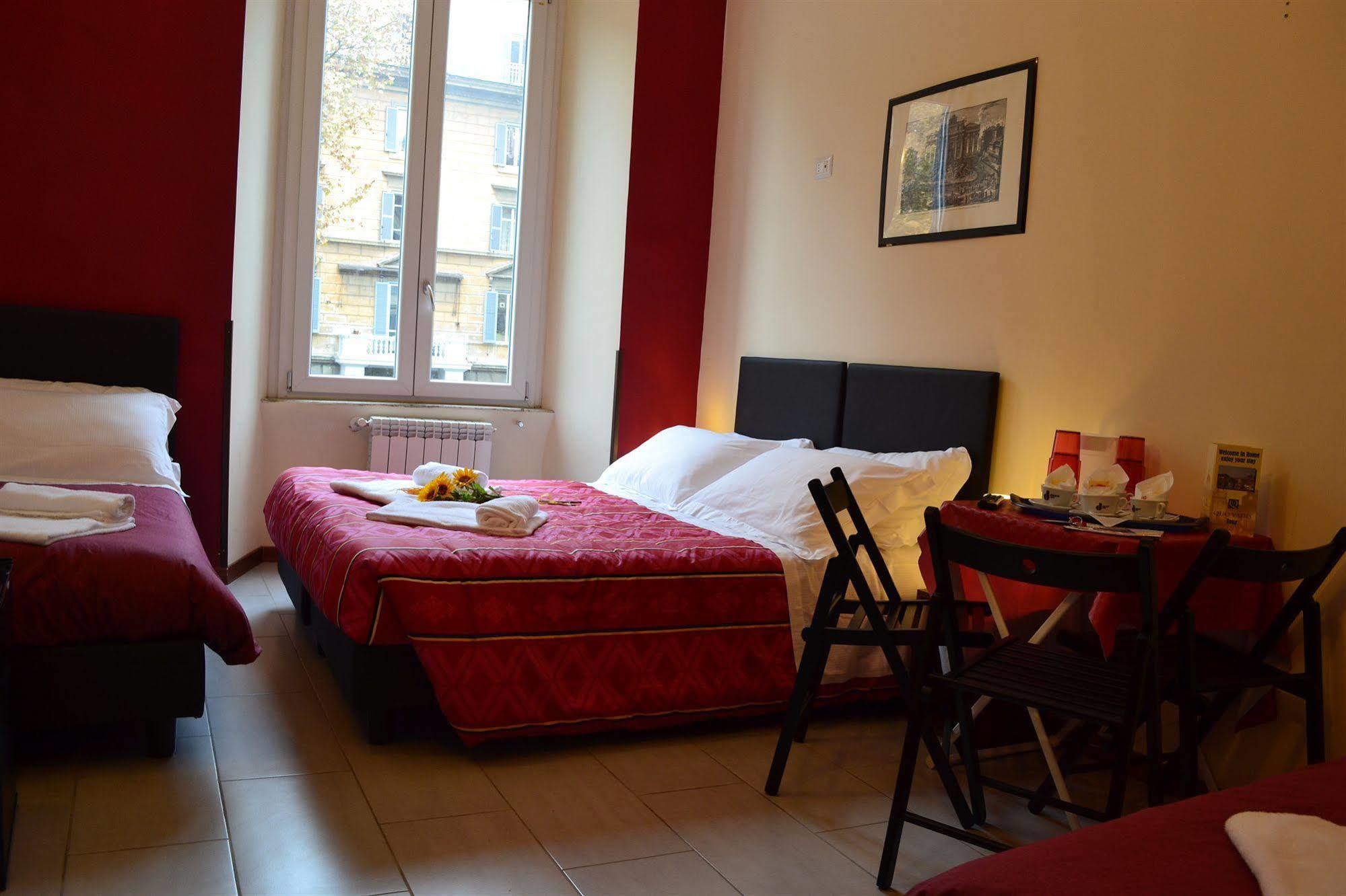Enjoy Roma Bed & Breakfast Bagian luar foto